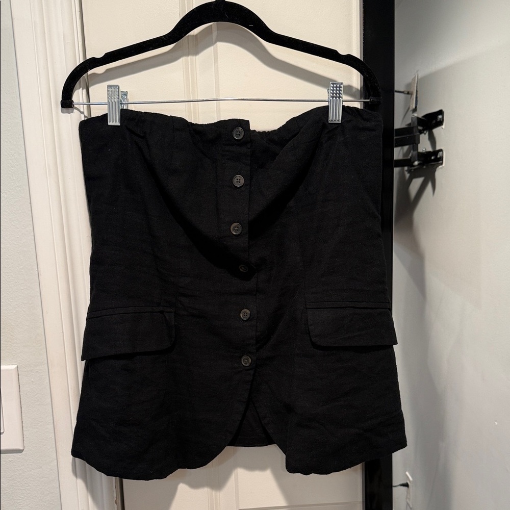 Universal Thread Black Strapless Button Front Top… - image 1